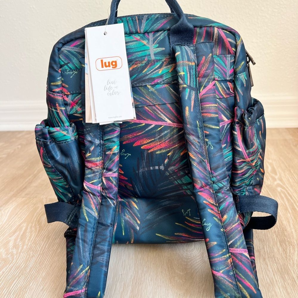 Lug Dodger Palm Printed Backpack-NWT! - Picture 2 of 5